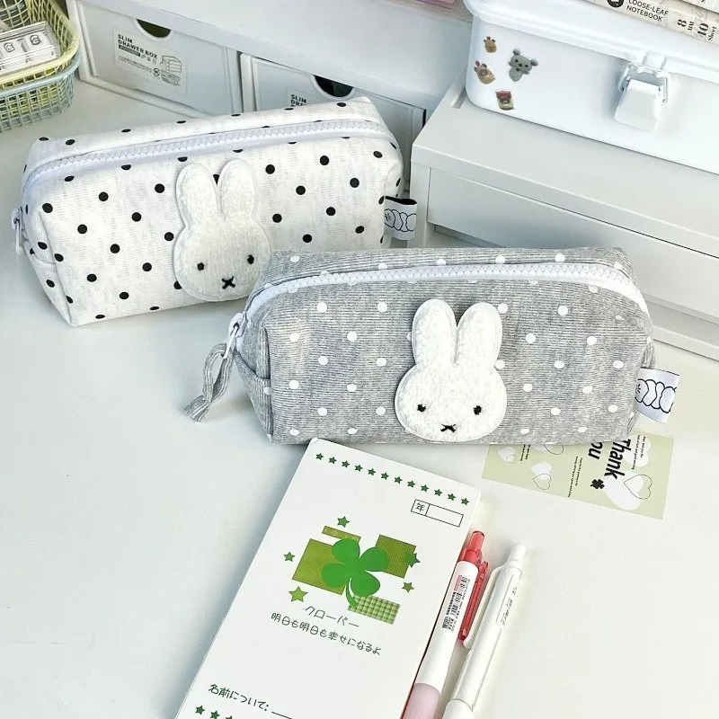 Miffy rabbit cute creative car - Pencil Case Large บทวิจารณ์และราคา